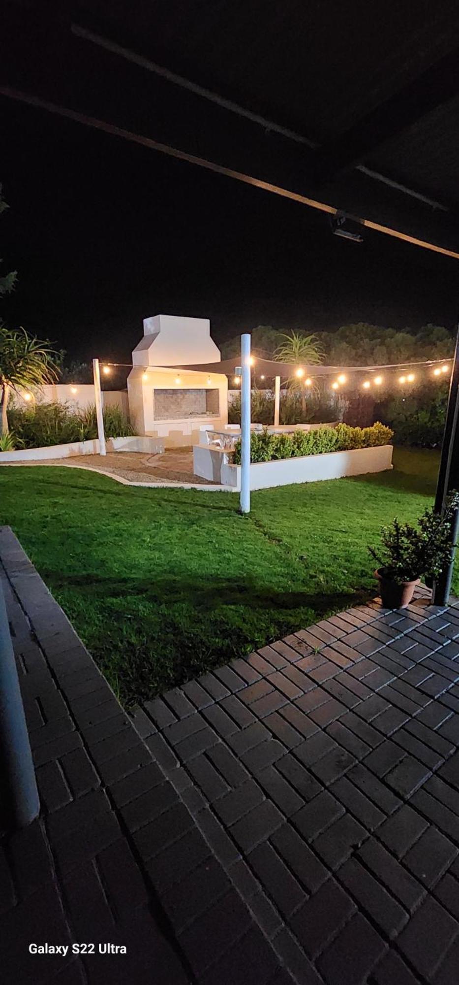 Three Feathers Cottages 랑게바안 외부 사진